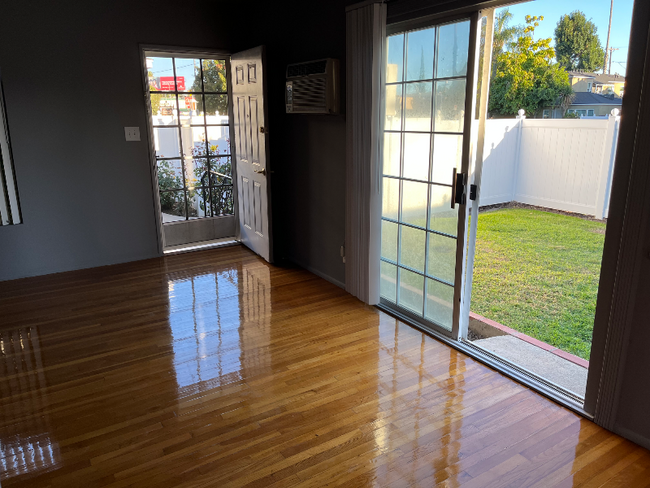 property at 13753 Burbank Blvd