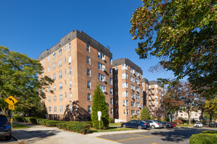 Bay Ter Co-Op Section 8 Apartments