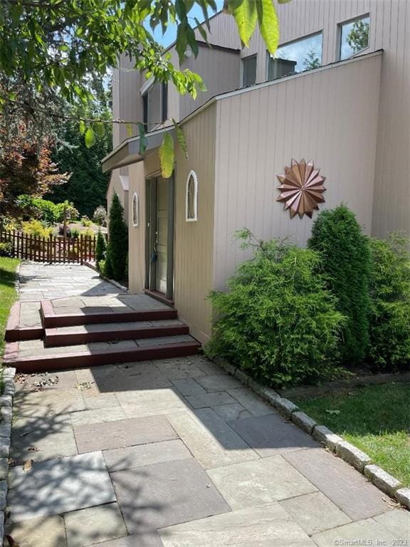 17 Ferry Ln in Westport, CT - Building Photo - Building Photo