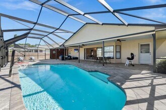 1017 SE Walters Terrace in Port St. Lucie, FL - Building Photo - Building Photo