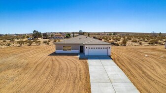 10154 Joshua Blvd in California City, CA - Building Photo