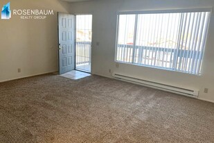 Charming 2-bedrooms, 1-bath upstairs apartment in Prescott Valley! in Prescott Valley, AZ - Building Photo