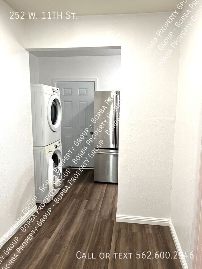 252 W 11th St in Los Angeles, CA - Building Photo - Building Photo