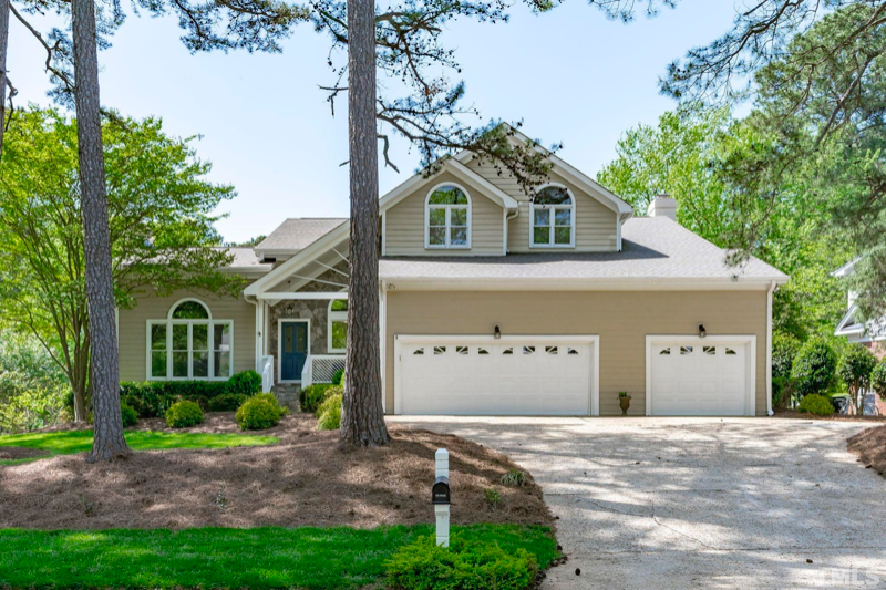 8845 Wildwood Links in Raleigh, NC - Building Photo