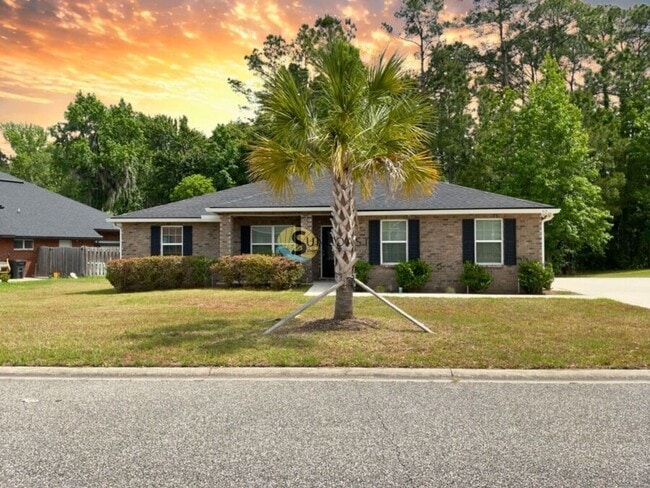 property at 1579 Lockend Rd