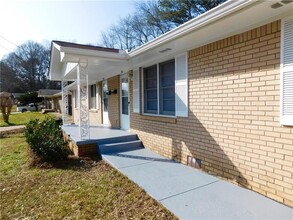 262 Opal Dr in Roswell, GA - Building Photo - Building Photo