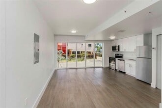 1620 NW 18th St in Miami, FL - Building Photo - Building Photo