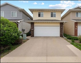 544 Sicily Ct in North Liberty, IA - Building Photo - Building Photo