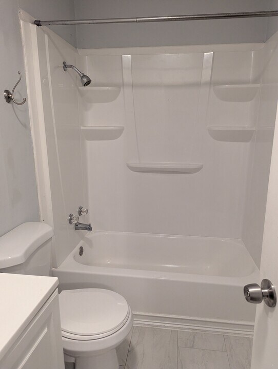 709 Adeline Pl, Unit 709Adelinepl in Davis, CA - Foto de edificio