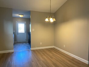521 Denny Dr in Winston-Salem, NC - Building Photo - Building Photo