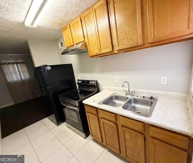 property at 420 Rawson St SW