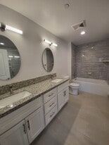 14614 Vanowen St in Van Nuys, CA - Building Photo