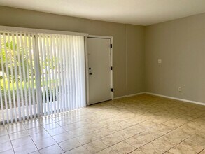 200 Maitland Ave in Altamonte Springs, FL - Foto de edificio - Building Photo