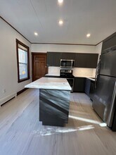 74 Heath St, Unit 1 in Somerville, MA - Building Photo - Building Photo