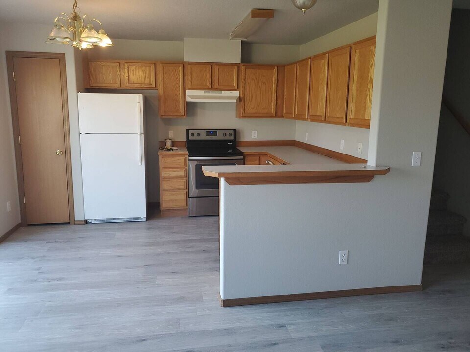 1612 E Coeur D Alene Ave in Post Falls, ID - Building Photo