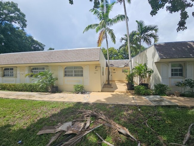 11287 SW 169th St in Miami, FL - Building Photo - Building Photo