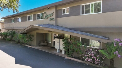 2555 Sir Francis Drake Blvd in Fairfax, CA - Building Photo - Building Photo