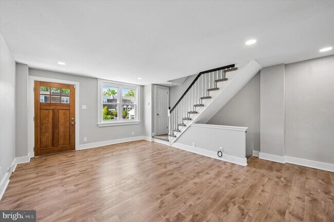 306 Pine St in Sharon Hill, PA - Building Photo - Building Photo