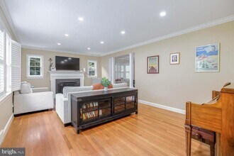 3209 Thornapple St in Chevy Chase, MD - Building Photo - Building Photo