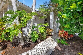 6301 NW 25th Way in Boca Raton, FL - Building Photo - Building Photo