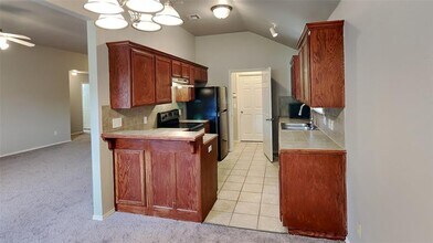 1109 Westridge Dr in Yukon, OK - Building Photo - Building Photo