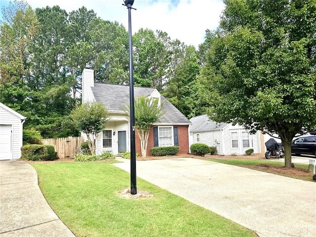 2651 Laurel Ln NW in Kennesaw, GA - Building Photo - Building Photo