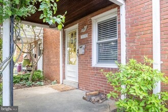 300 S Veitch St in Arlington, VA - Building Photo - Building Photo