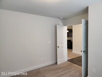125 Harold Murphy Dr photo'