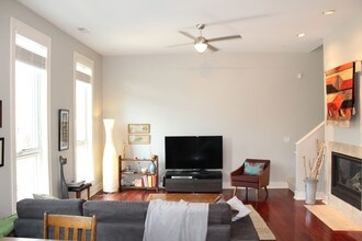 1019 Marcy Plaza in Omaha, NE - Foto de edificio - Building Photo