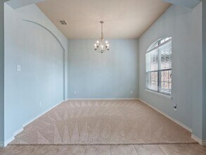 9204 Lockhart Dr in Arlington, TX - Building Photo - Building Photo