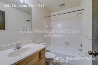 1881 E Mechanic Ave in St. Paul, MN - Building Photo - Building Photo