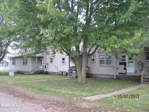 40 Wapello Hanover, IL in Hanover, IL - Building Photo - Other