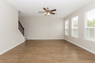 16389 Olive Sparrow Dr in Conroe, TX - Building Photo - Building Photo