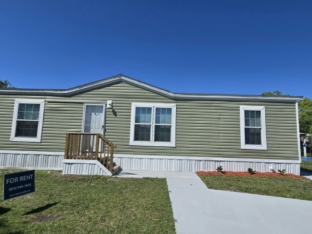 120 Willow Ln in Tampa, FL - Building Photo