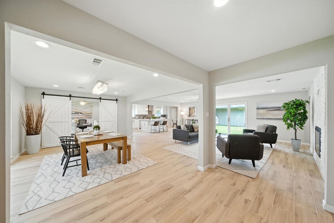 4003 Mischire Dr in Houston, TX - Building Photo