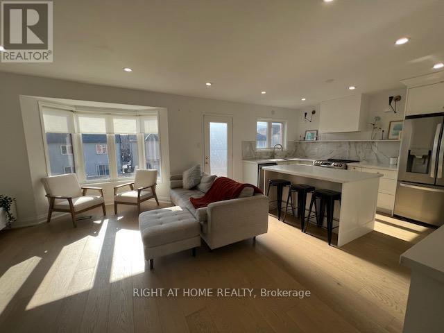 2300 Winlord Pl in Oshawa, ON - Building Photo - Building Photo