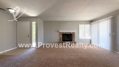 11833 Arroyo Ave in Hesperia, CA - Building Photo - Building Photo