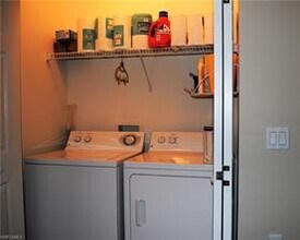 3950 Loblolly Bay Dr-Unit -3-403 in Naples, FL - Building Photo - Building Photo