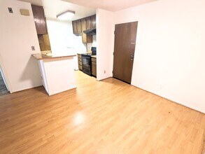 3961 Via Marisol in Los Angeles, CA - Building Photo - Building Photo