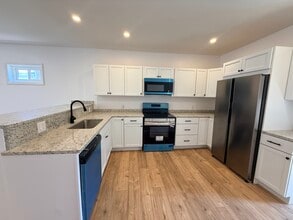 908 Mount Rose Ave in York, PA - Building Photo - Building Photo