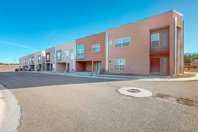 property at 4204 Vida Verde Ln NE