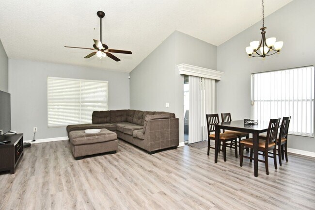 708 McLean Ct in Orlando, FL - Building Photo - Building Photo