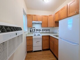 2018 Commonwealth Ave, Unit 04 in Boston, MA - Building Photo