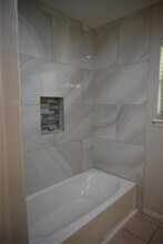 212 Summit Dr in Conroe, TX - Building Photo - Building Photo