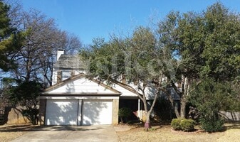 3900 Brookgate Ct in Arlington, TX - Building Photo