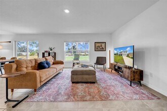 13295 Mylion Wy in Spring Hill, FL - Building Photo - Building Photo