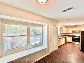 320 Ezekial Ave in Dallas, TX - Building Photo - Building Photo