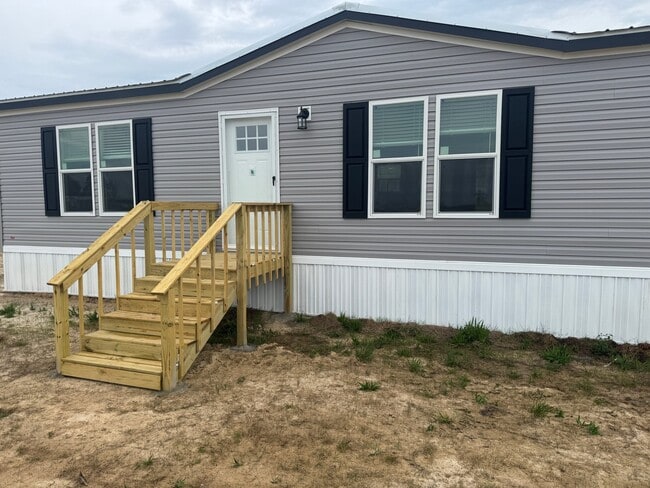 property at 312 Patriot Ln