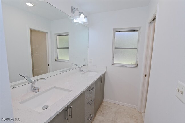 property at 5461 Boxwood Way