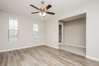 3687 Moca Dr in St. Cloud, FL - Foto de edificio - Building Photo